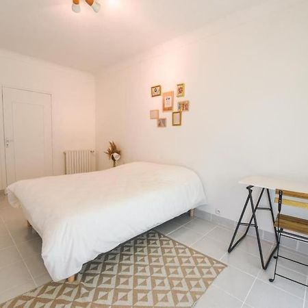 Charmant Logement Plein Pied Au Coeur Du Village Castelculier Exterior foto